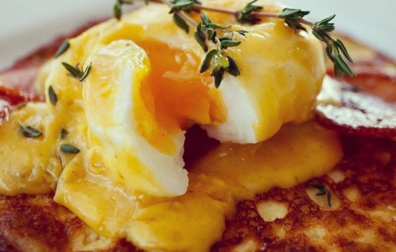 Keto Eggs Benedict recipe